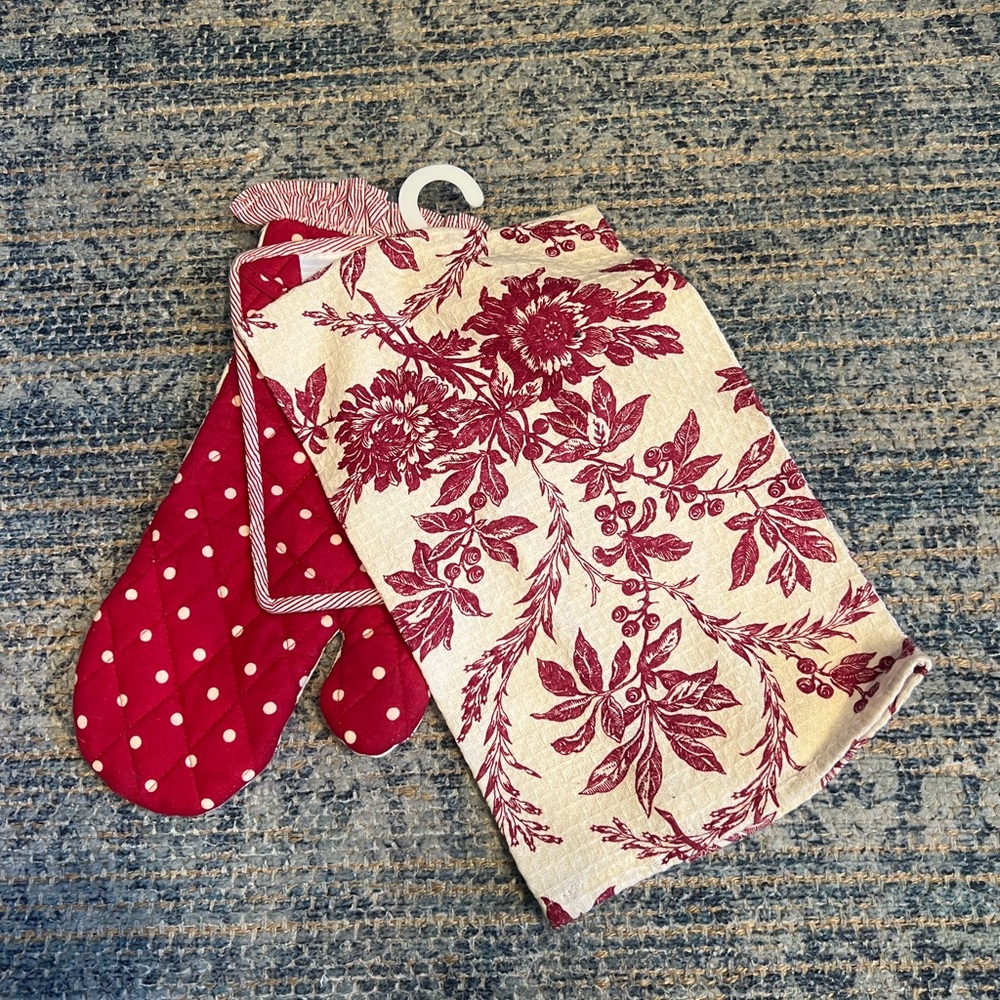 April Cornell Red Toile Kitchen Set - NWT - Picture 2 of 2